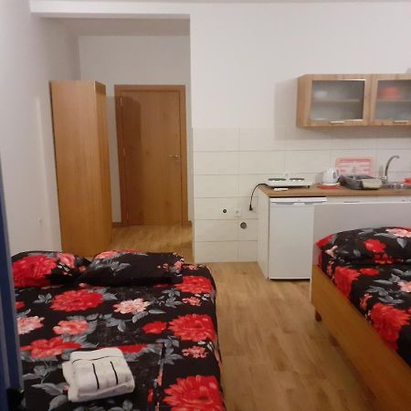 Apartment Sorelle Утеха Екстериор снимка