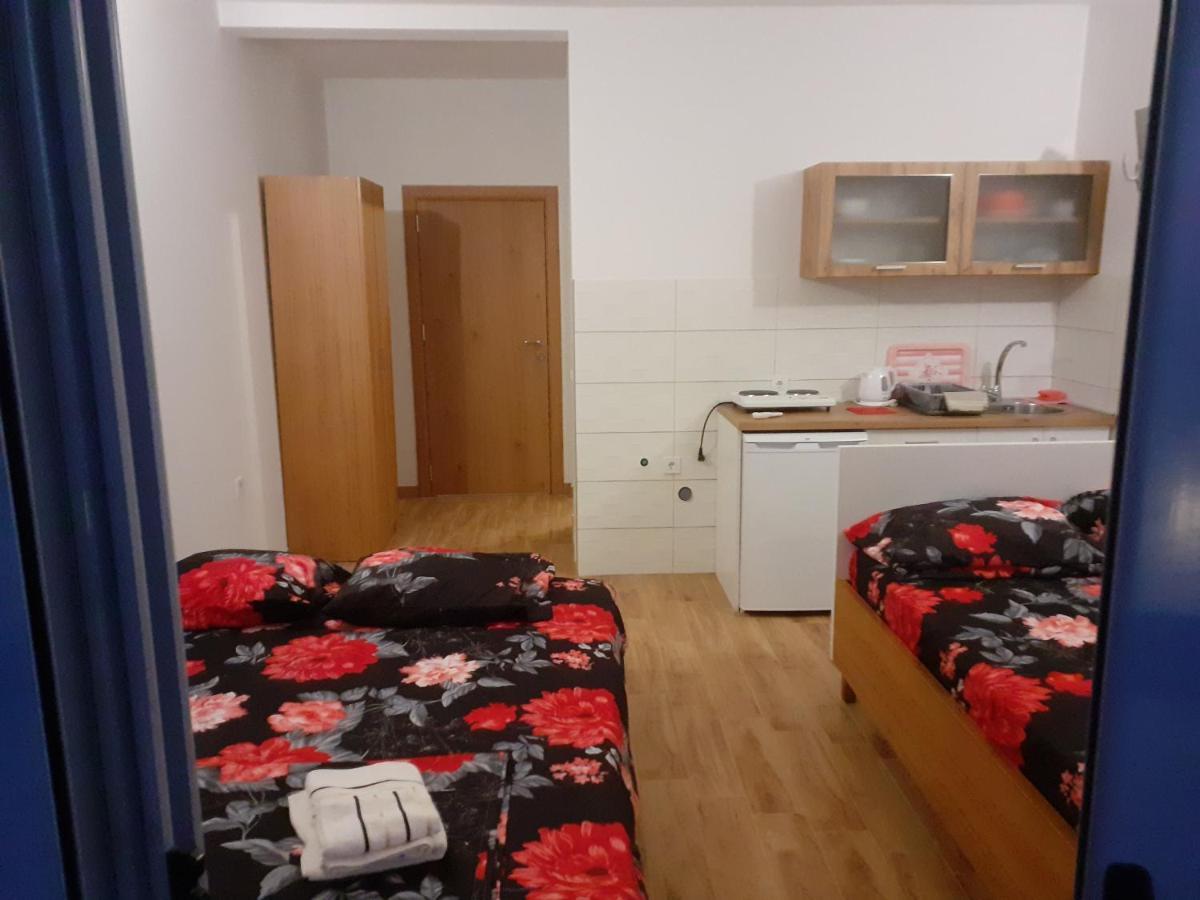 Apartment Sorelle Утеха Екстериор снимка