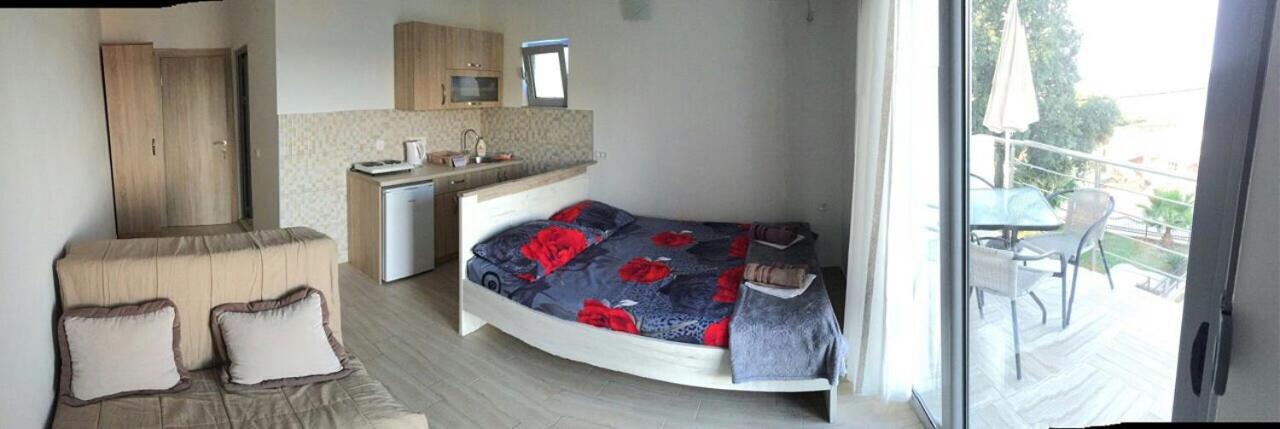 Apartment Sorelle Утеха Екстериор снимка